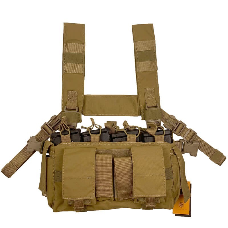 Micro Chest Rig Conquer Coyote Brown – Rig compacto y modular Micro Chest Rig Conquer Coyote Brown – Rig compacto y modular