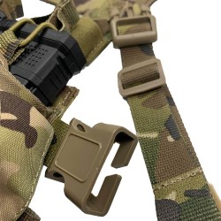Conquer Micro Chest Rig Multicam – rig compacto modular en camuflaje Multicam.