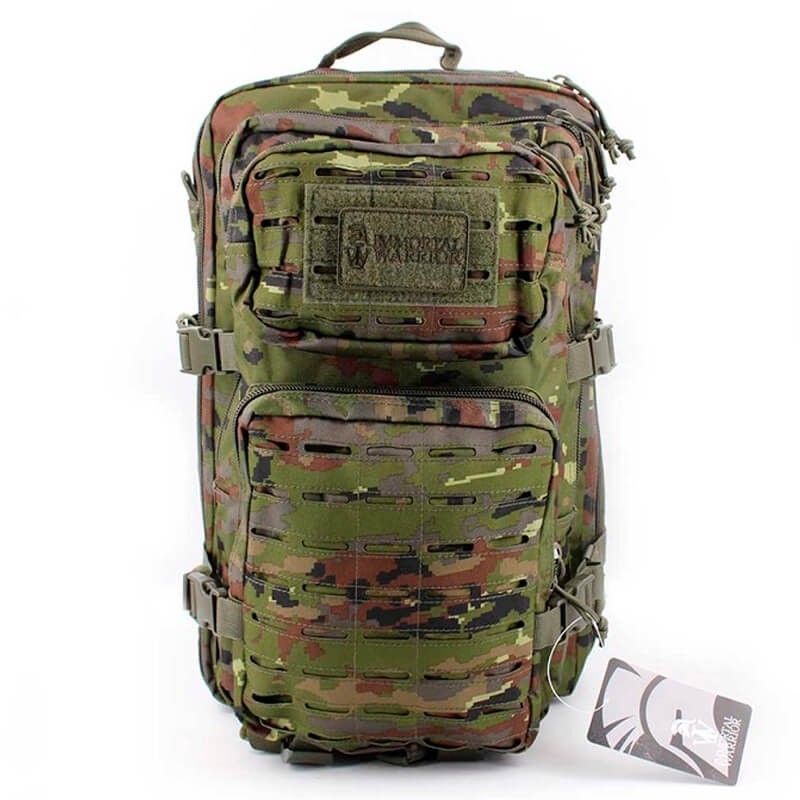 Mochila de Asalto Combat Zone Tactical Laser Cut 36-45L Boscoso. Mochila de Asalto Combat Zone Tactical Laser Cut 36-45L Boscoso.
